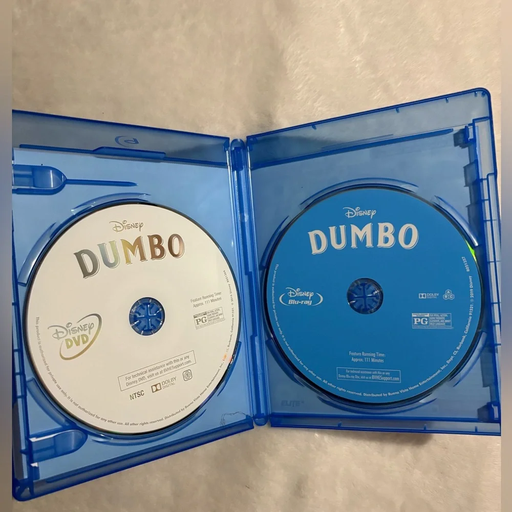 Two Great Disney Blu-ray movies - Picture 5 of 6